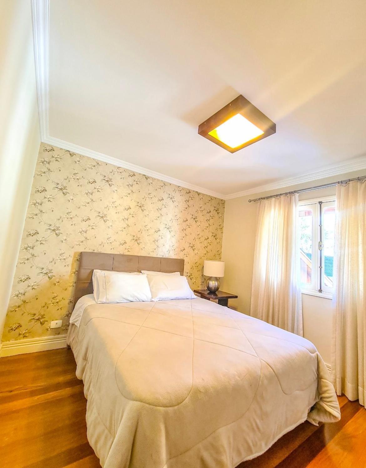 Casa Em Fechado Em * Campos do Jordão